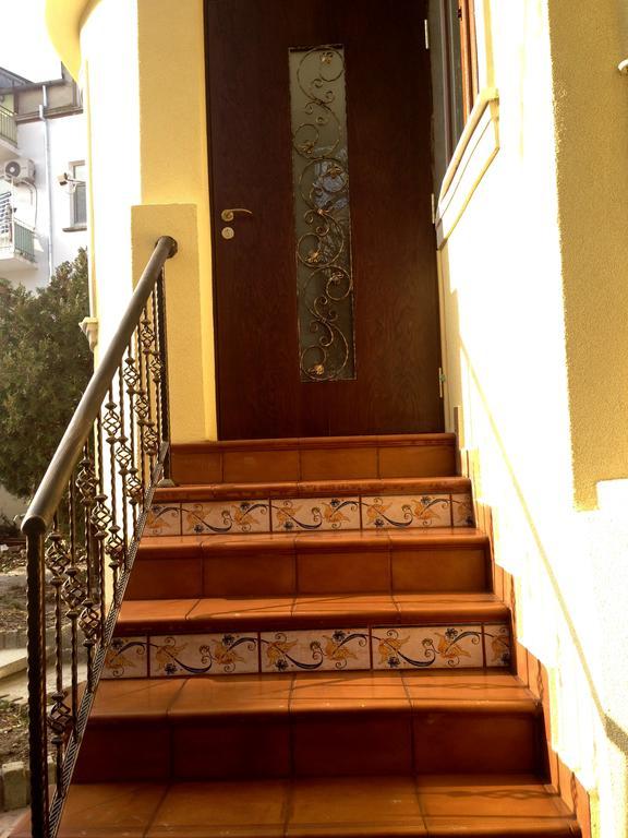 Guest Rooms Maria Luiza Varna Dış mekan fotoğraf